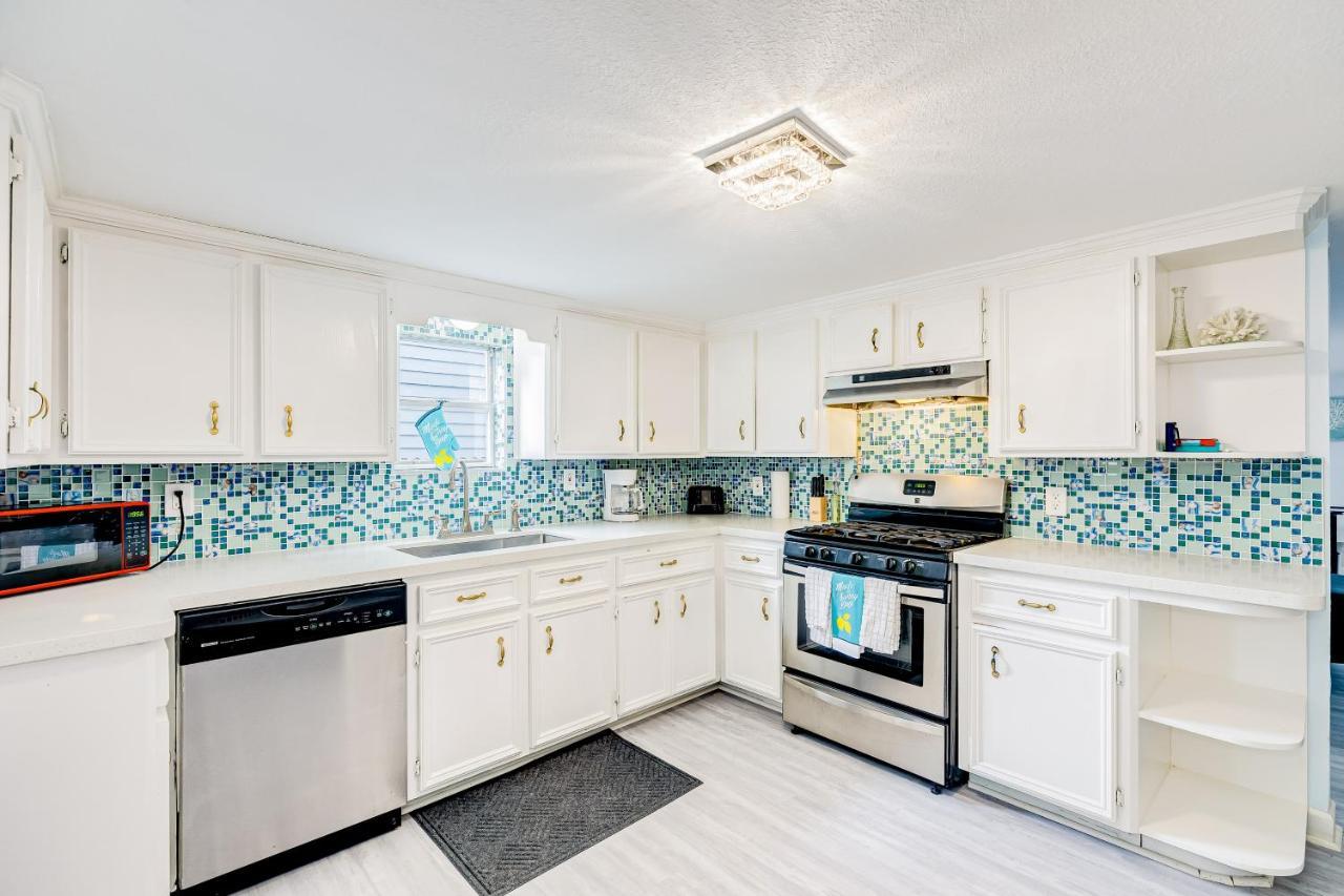 Ocean Waves Villa Galveston Exterior photo