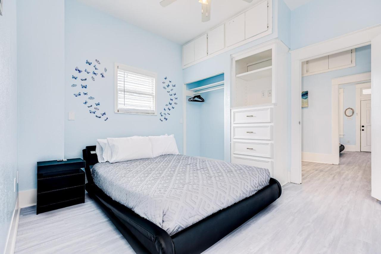 Ocean Waves Villa Galveston Exterior photo