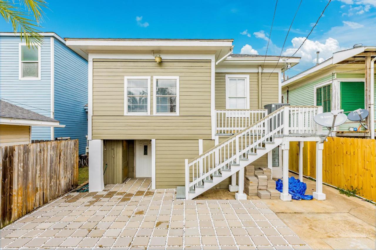 Ocean Waves Villa Galveston Exterior photo